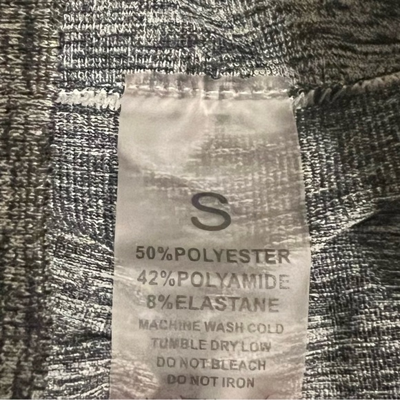 Yeoreo Black Gray Sport Bra Short Athletic Set Size S - Picture 10 of 10